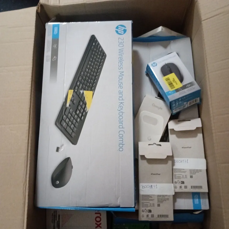 BOX OF APPROXIMATELY 20 ASSORTED ITEMS TO INCLUDE XEROX PRINTER CARTRIDGE, HP 230 MOUSE AND KEYBOARD COMBO, GOOGLE PHONE CASE, BELKIN BOOST CHARGE ETC