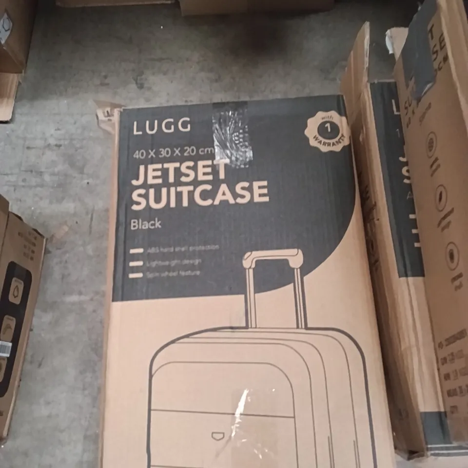 BOXED LUGG TRAVEL SUITCASE