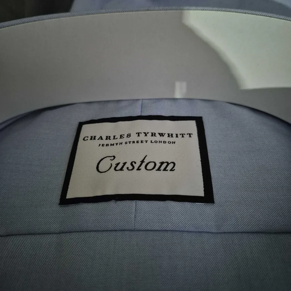 CHARLES TYRWHITT CUSTOM SHIRT – LIGHT BLUE DRESS SHIRT, SLIM FIT, 100% COTTON. 21 INCH NECK