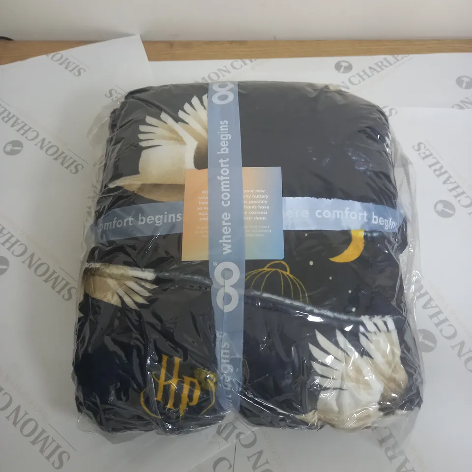 OODIE OVERSIZED WEARABLE BLANKET - SIZE NOT SPECIFIED