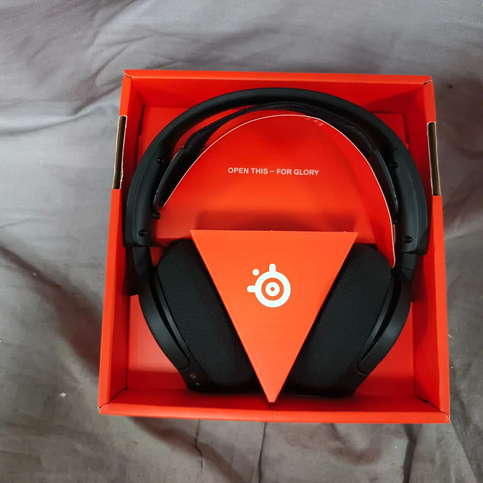 STEELSERIES ARCTIS NOVA 1 GAMING HEADSET – BOXED, BLACK