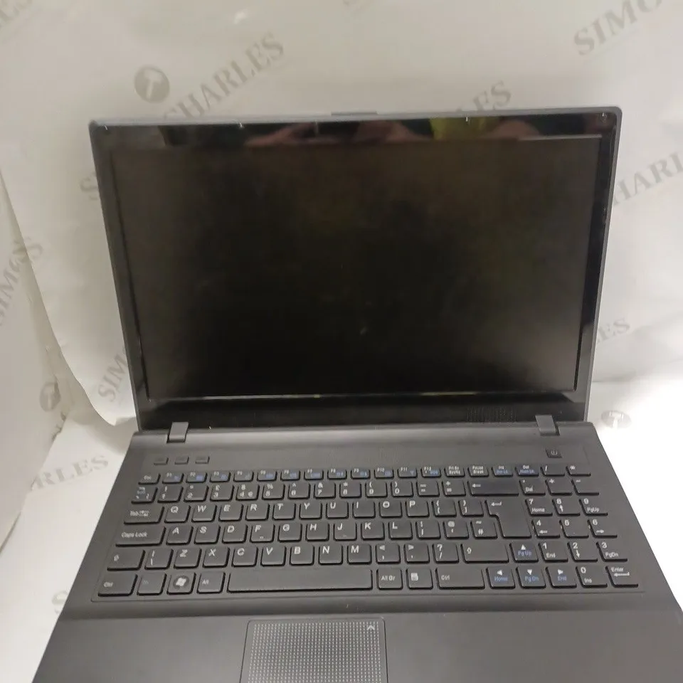 RM W76T NOTEBOOK LAPTOP 