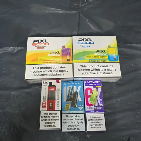 APPROXIMATELY 20 ASSORTED E-CIGARETTE & VAPING ITEMS IN VARIOUS BRANDS TO INCLUDE PIXL, IVG, LOST MARY ETC