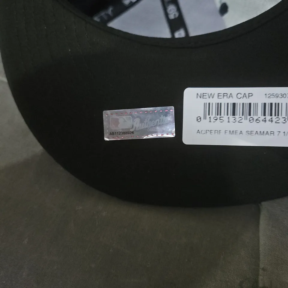 NEW ERA CAP SEATTLE MARINERS 59FIFTY FITTED CAP – UK 7 1/2 (US 7 1/2)