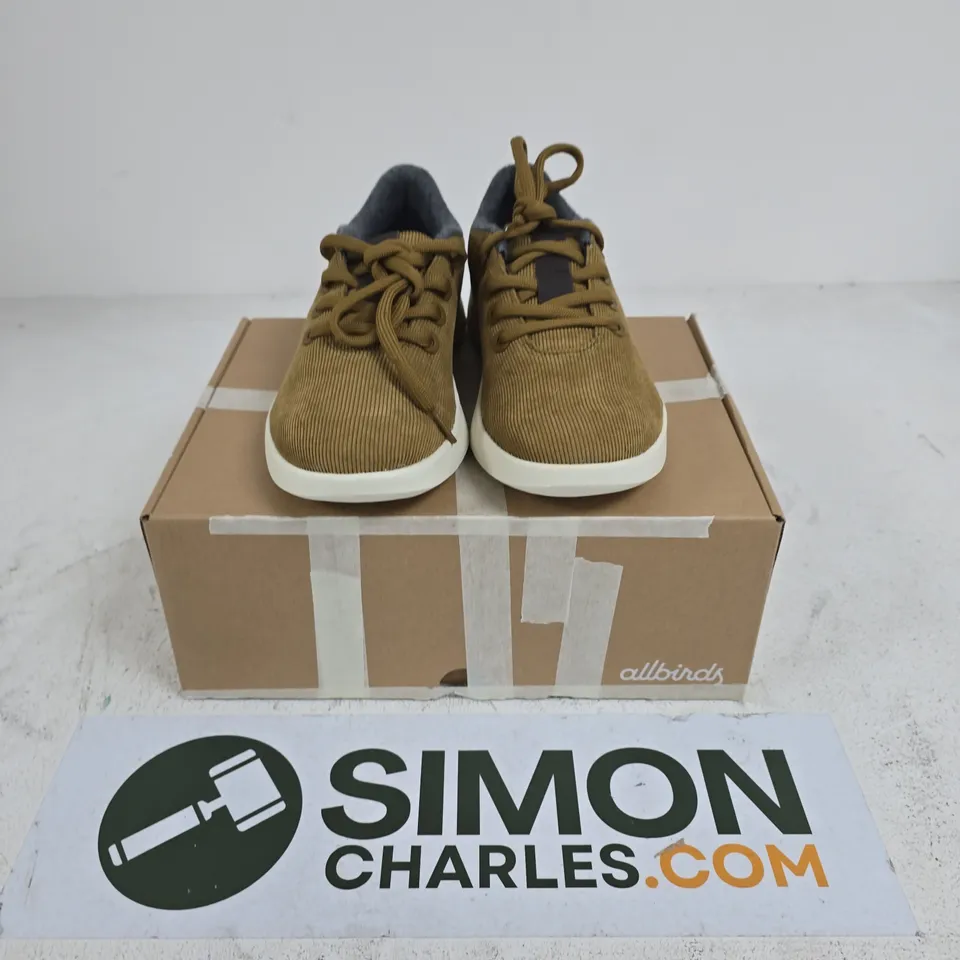 BOXED PAIR OF ALLBIRDS RUNNER NZ CORDUROY TRAINERS IN DARK TAN - UK 4.5
