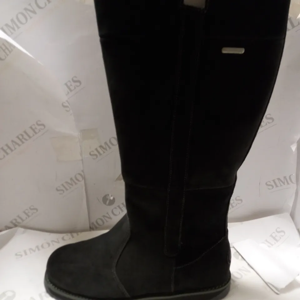EMU ALL WEATHER WATERPROOF COLL SUEDE SHEEPSKIN MOONTA HIGH BOOT - SIZE 7
