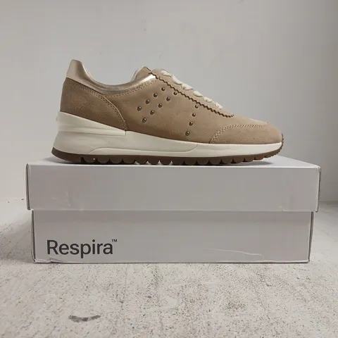 BOXED PAIR OF GEOX TRAINERS IN SAND/GOLD SIZE UK 6