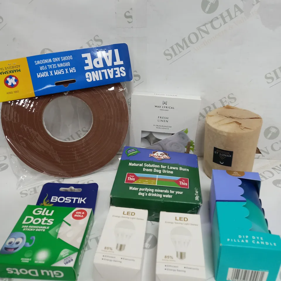 BOX OF APPROXIMATELY 10 ASSORTED ITEMS TO INCLUDE - CANDLES, SEALING TAPE, GLU DOTS ETC
