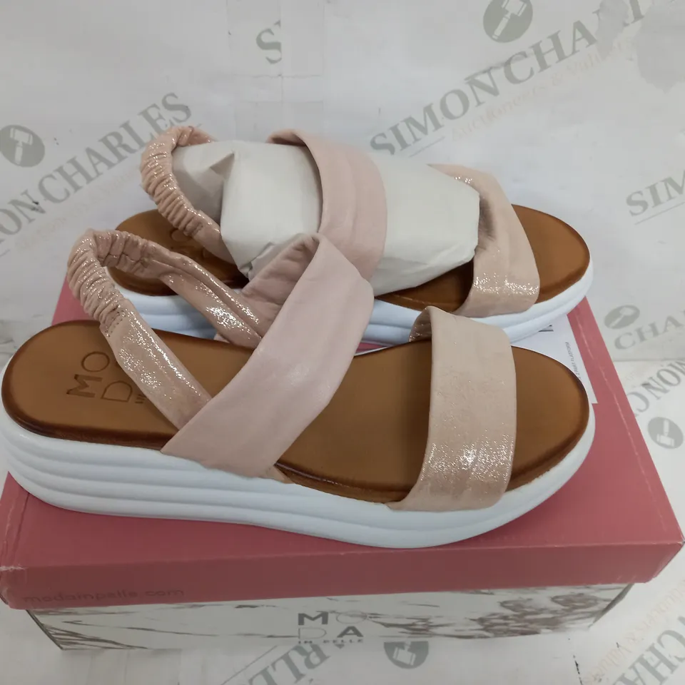 BOXED MODA IN PELLE NICCO CAMEO METALLIC SANDLES SIZE 39 