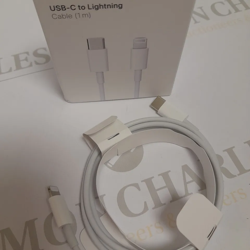 APPLE USB-C TO LIGHTNING CABLE 1M 