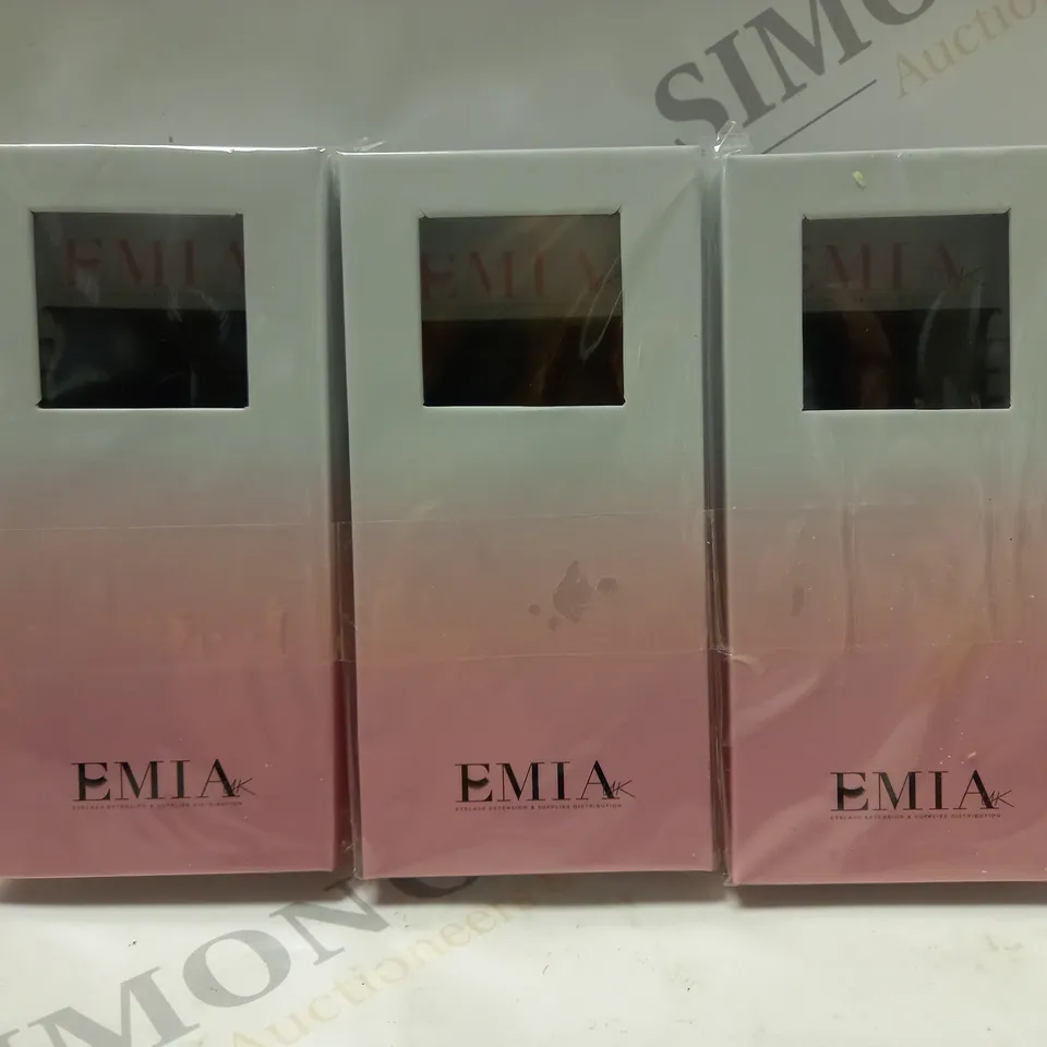 BOX OF 3 EMIA SILV RV 0.05D 13MM FALSE LASH TRAYS