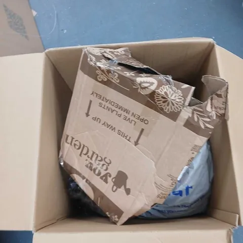 BOX OF APPROXIMATELY 15 ASSORTED ITEMS TO INCLUDE: TOMMIE COPPER VEST