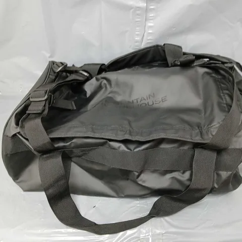 MOUNTAIN WAREHOUSE BLACK OUT DUFFELBAG