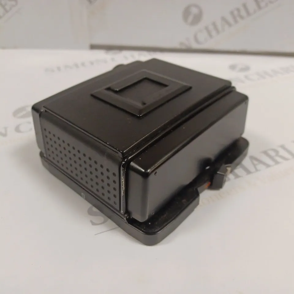 UNBOXED MAMIYA RZ67 PROFESSIONAL 220 CAMERA