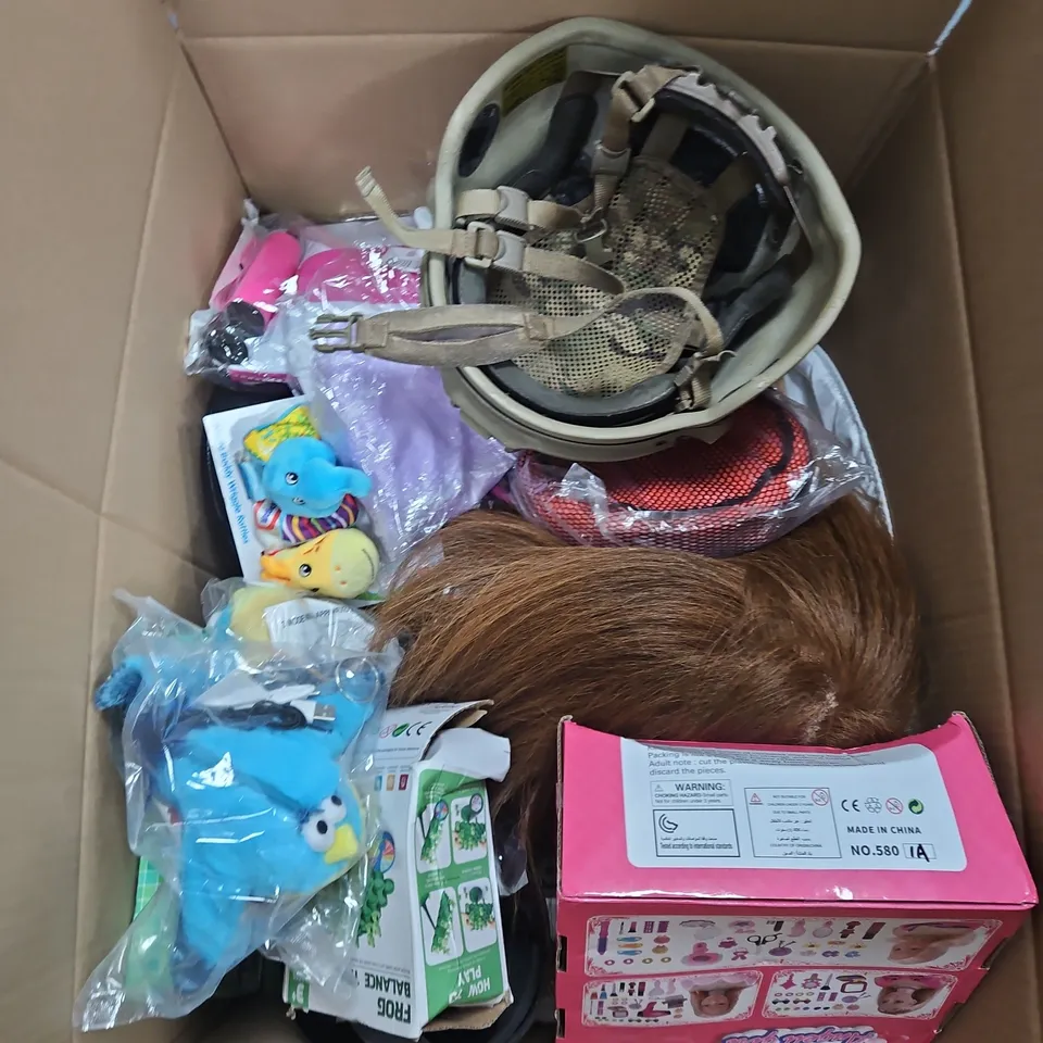LARGE BOX OF APPROXIMATELY 20 ASSORTED TOYS AND GAMES TO INCLUDE TEDDIES, MANNEQUIN HEAD AND ANGEL GIRL