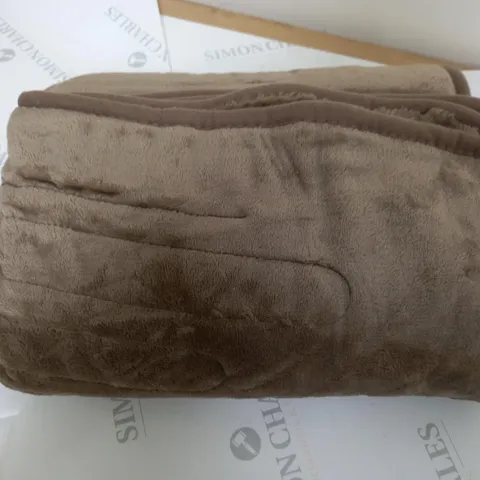 BOXED COZEE HOME VELVETSOFT HEATED THROW IN DARK TAUPE