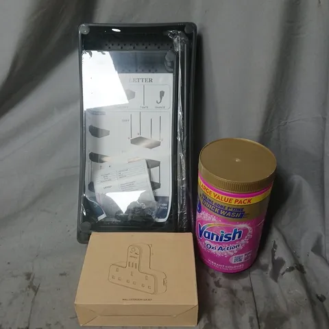 APPROXIMATELY 12 ASSORTED HOUSEHOLD PRODUCTS TO INCLUDE UNDERSINK STORAGE TRAY, WALL EXTENSION SOCKET, VANISH OX ACTION, ETC - COLLECTION ONLY