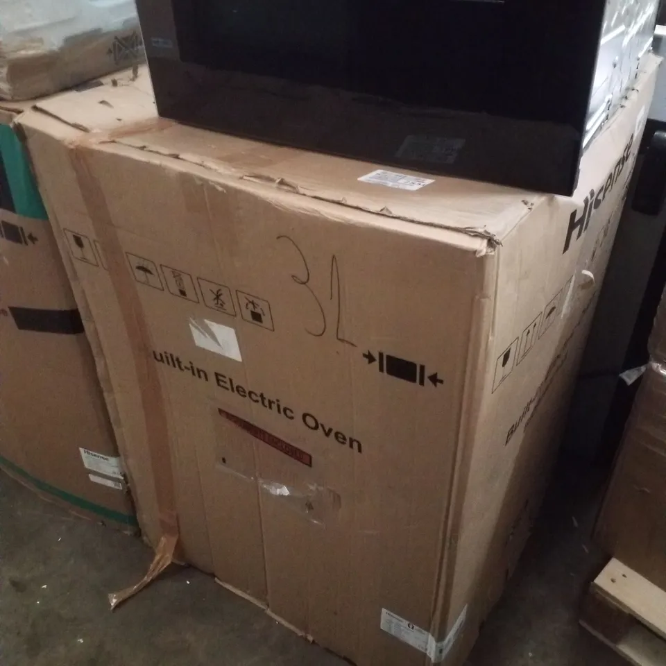 BOXED HISENSE HI6 BID914221AX 72/38L BUILT IN DOUBLE OVEN WITH ENAMEL LINERS - STAINLESS STEEL