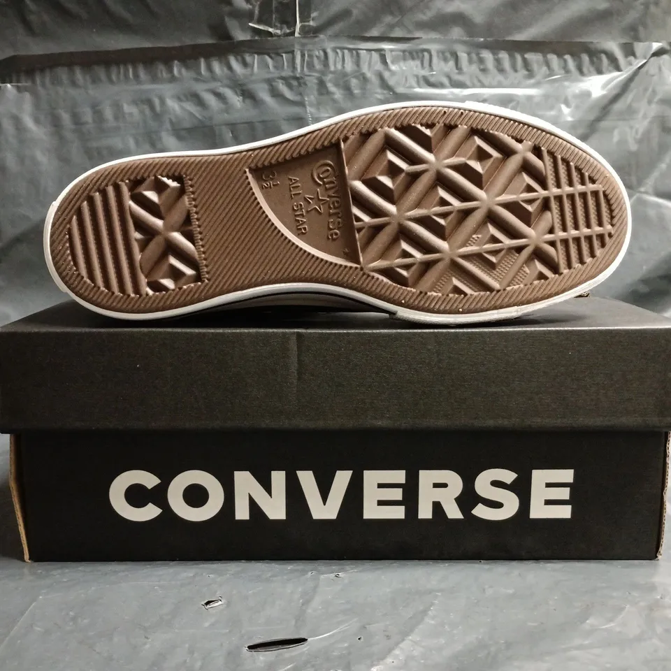 BOXED PAIR OF CONVERSE SHOES IN BLACK SIZE UK 3.5