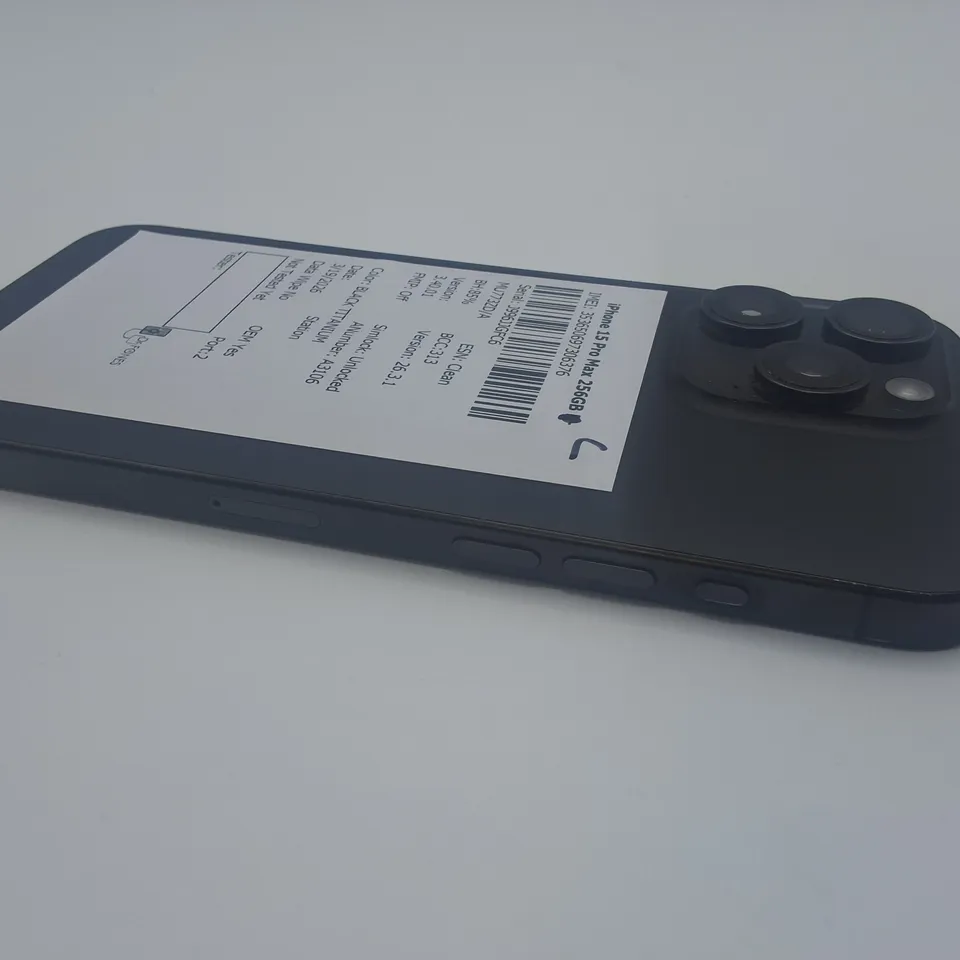 UNBOXED APPLE IPHONE 15 PRO MAX 256GB IN BLACK TITANIUM - A3106