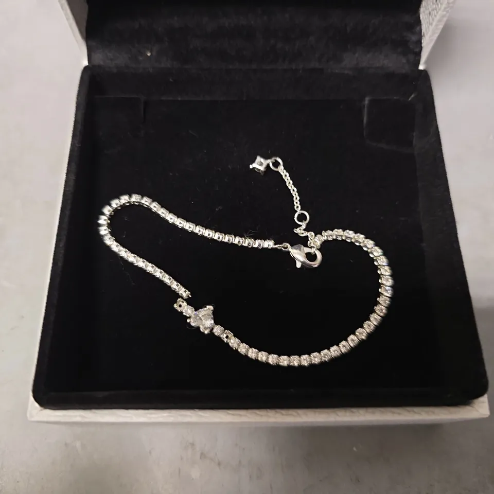 BOXED PANDORA WHITE HEART BRACELET