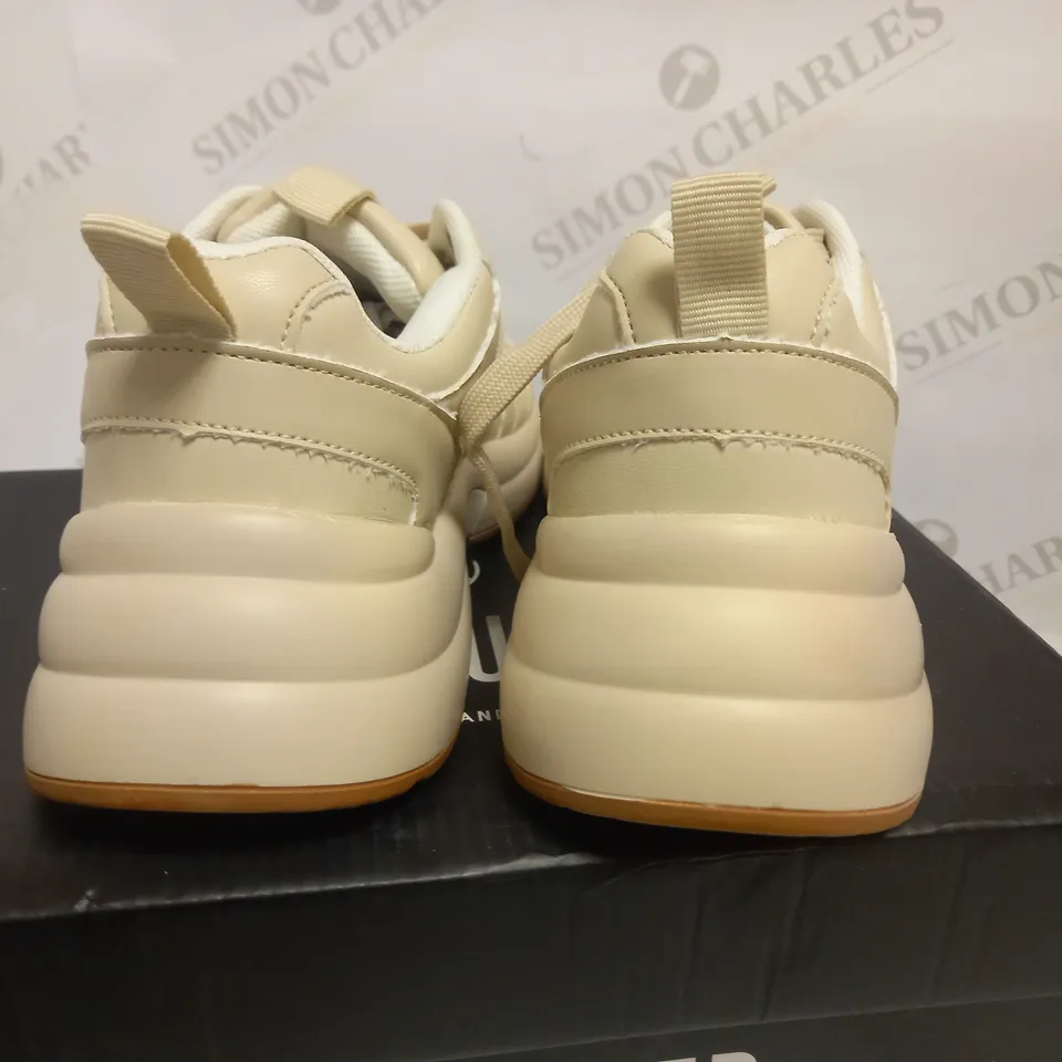 MISSGUIDED FAUX LEATHER PANELLED CHUNKY SOLE TRAINERS UK 3 BEIGE
