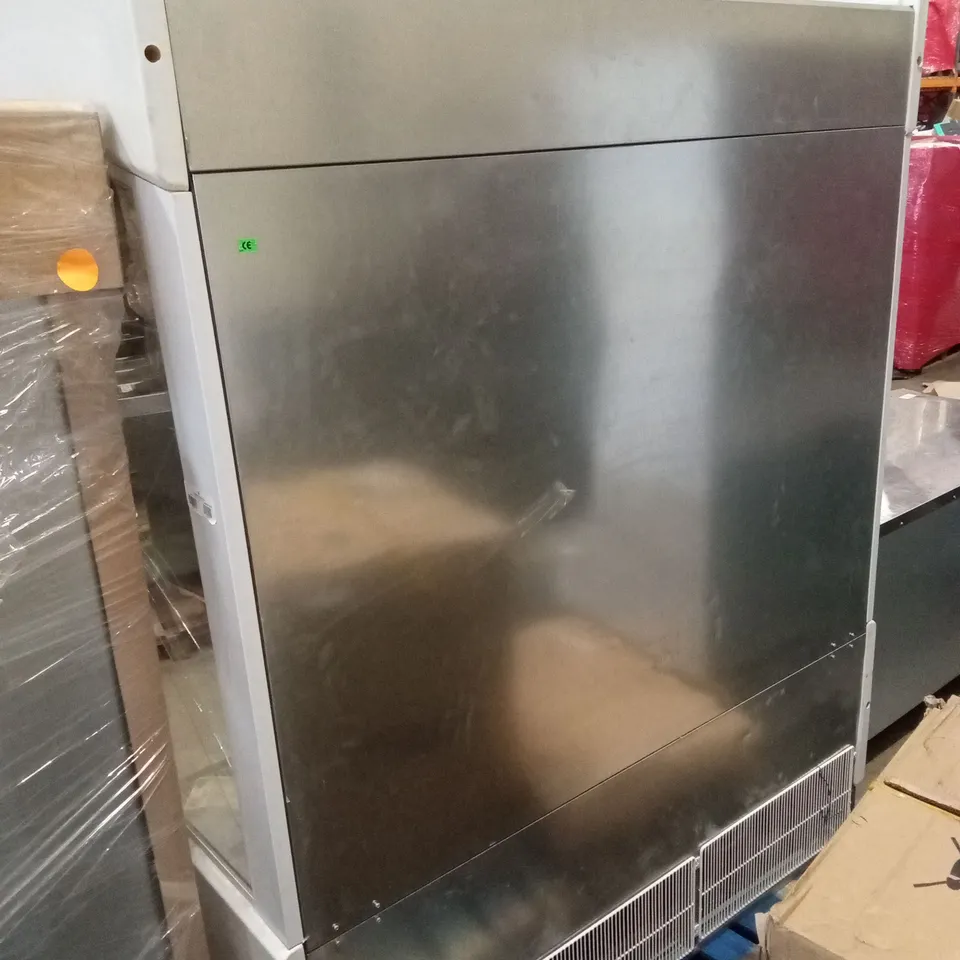 RC INTERLEVIN WHITE MULTI-DECK DISPLAY CABINET