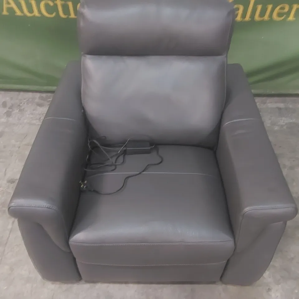 QUALITY DESIGNER ITALIAN MADE LEATHER UPHOLSTERED ADRIANO ELECTRIC RECLINER
