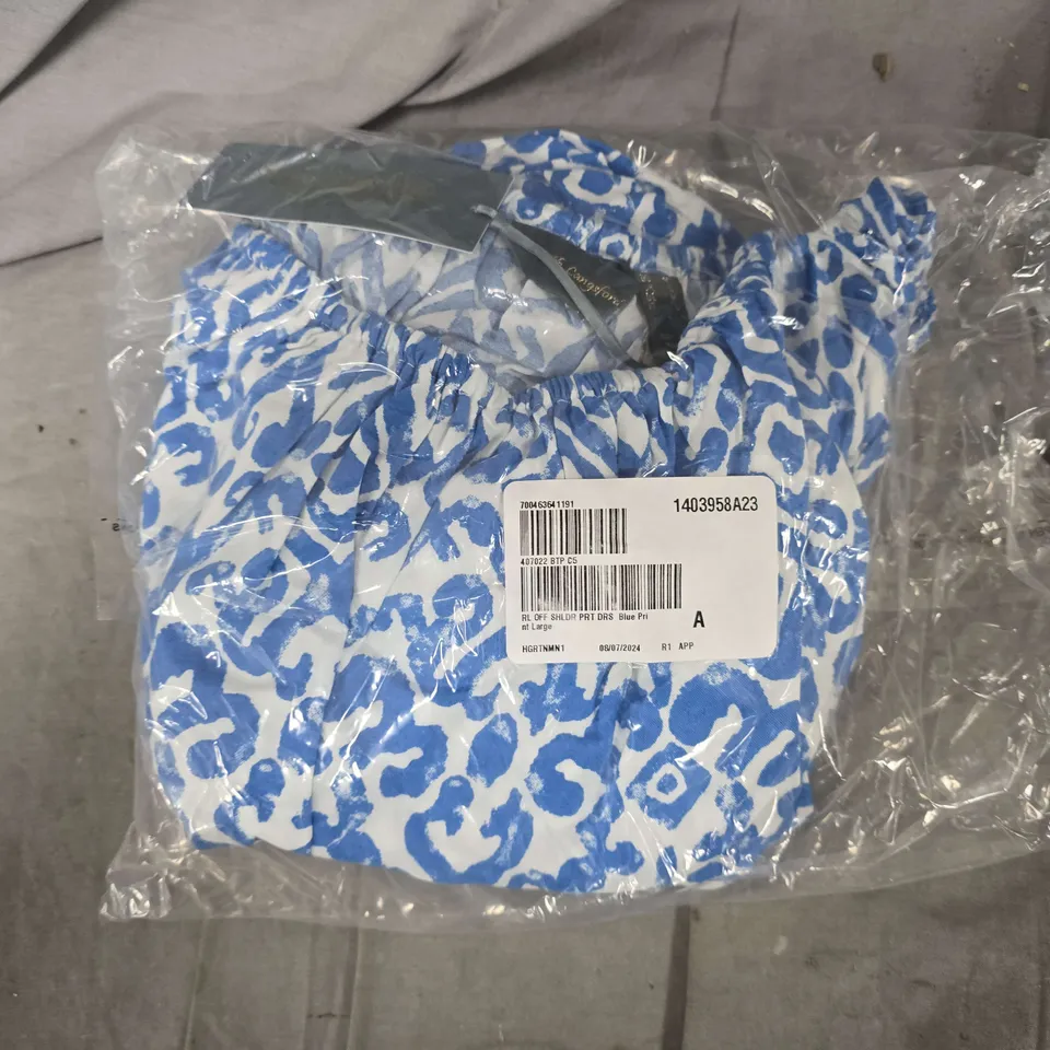 BAGGED RUTH LANGSFORD OFF SHOULDER PRINT DRESS IN BLUE/WHITE - LARGE