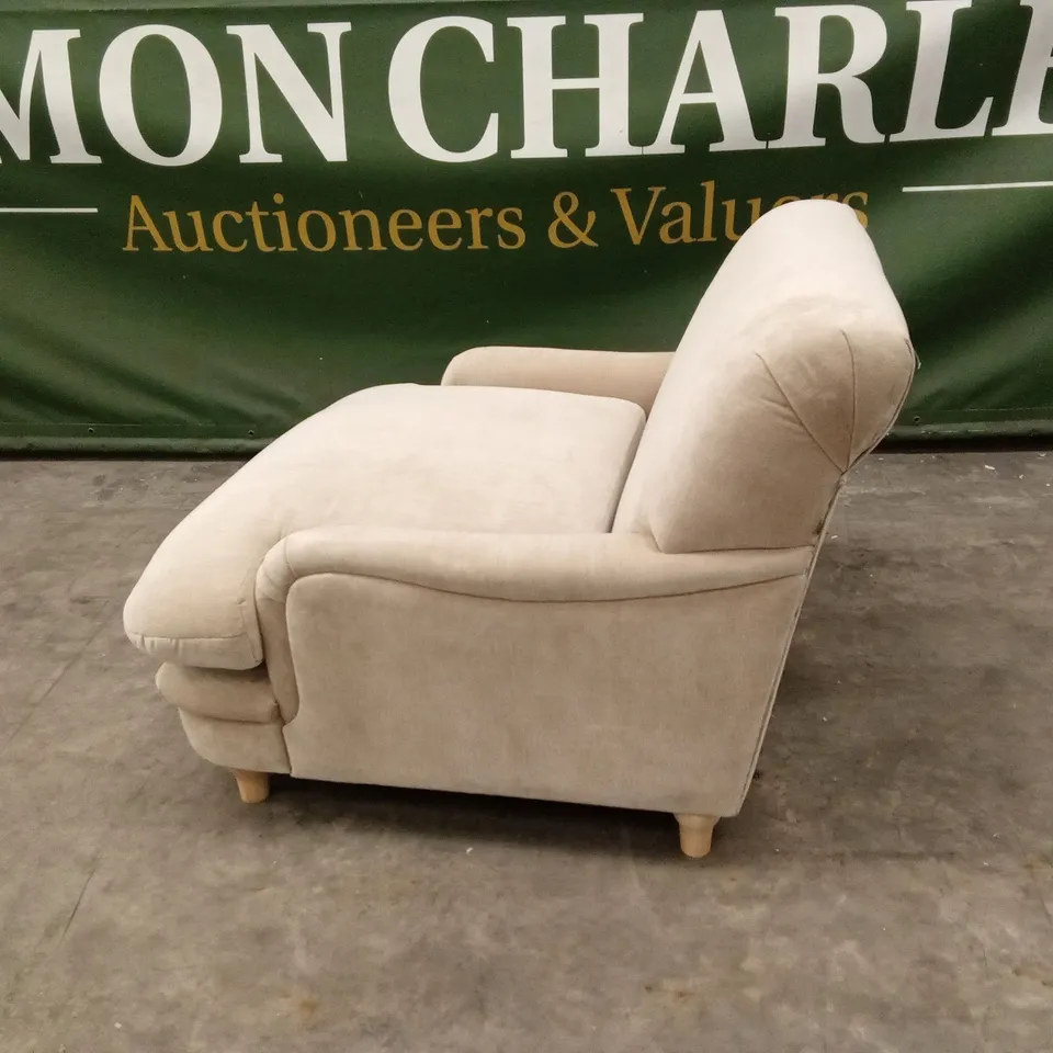 LPD HOME PLUMPTON CHAIR, SAHARA CHENILLE FABRIC