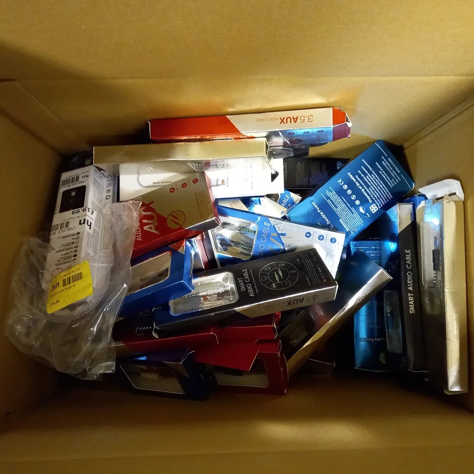 BOX OF APPROX 20 ITEMS INCLUDING ASSORTED PHONE BATTERIES AND CHARGING CABLES