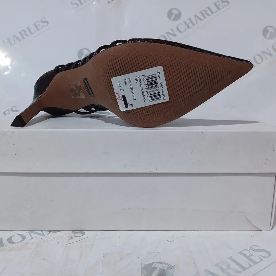 BOXED PAIR OF REISS DAPHNE SLINGBACK HEELS IN POMEGRANATE SIZE 5