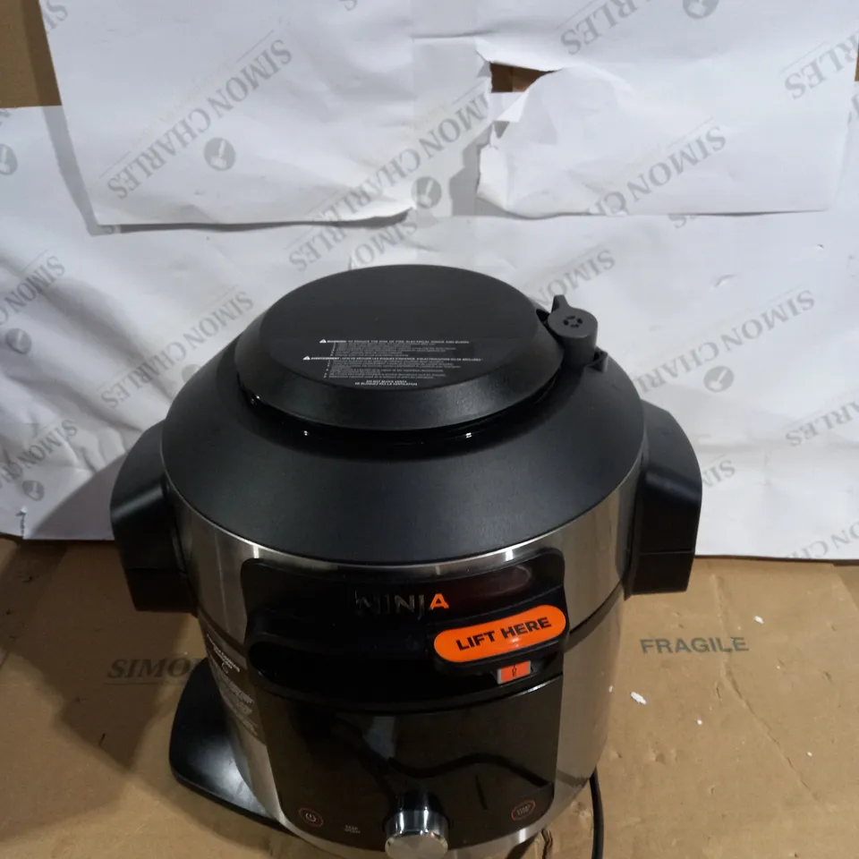 NINJA FOODI SMARTLID 7.5L 15 IN 1 MULTI COOKER & AIR FRYER