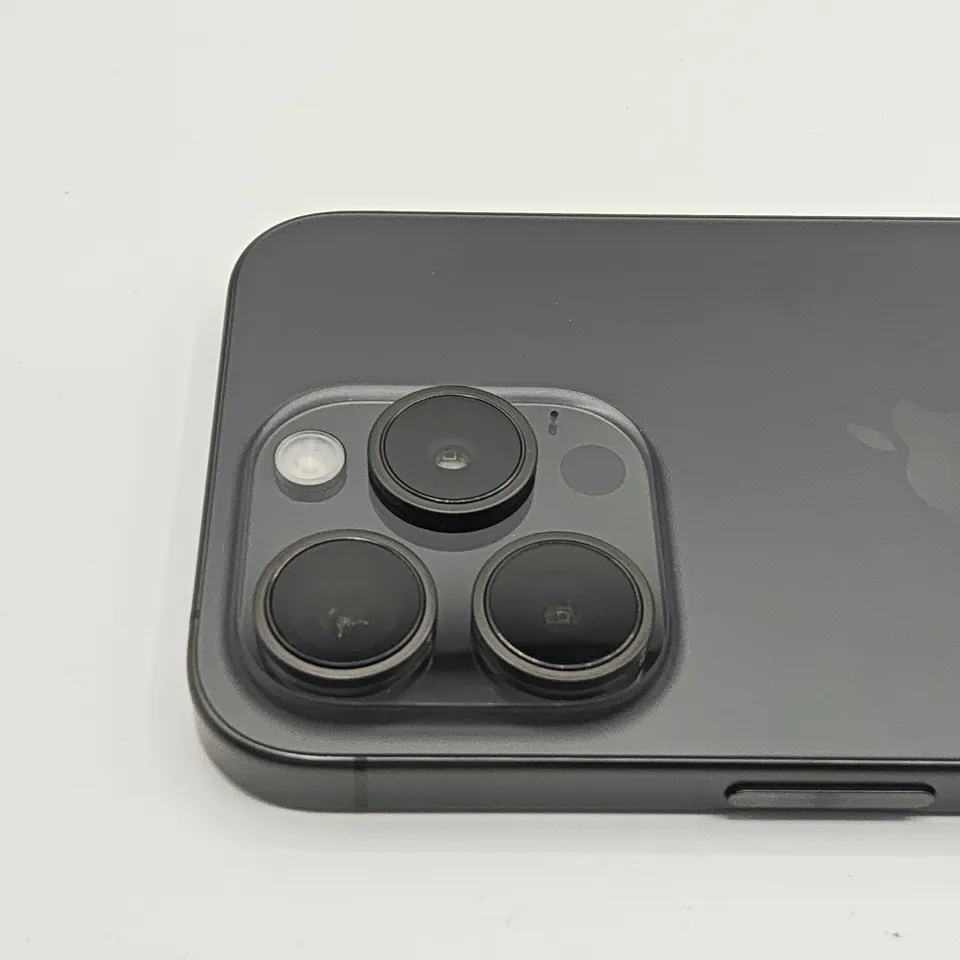 UNBOXED APPLE IPHONE 15 PRO 128GB IN TITANIUM