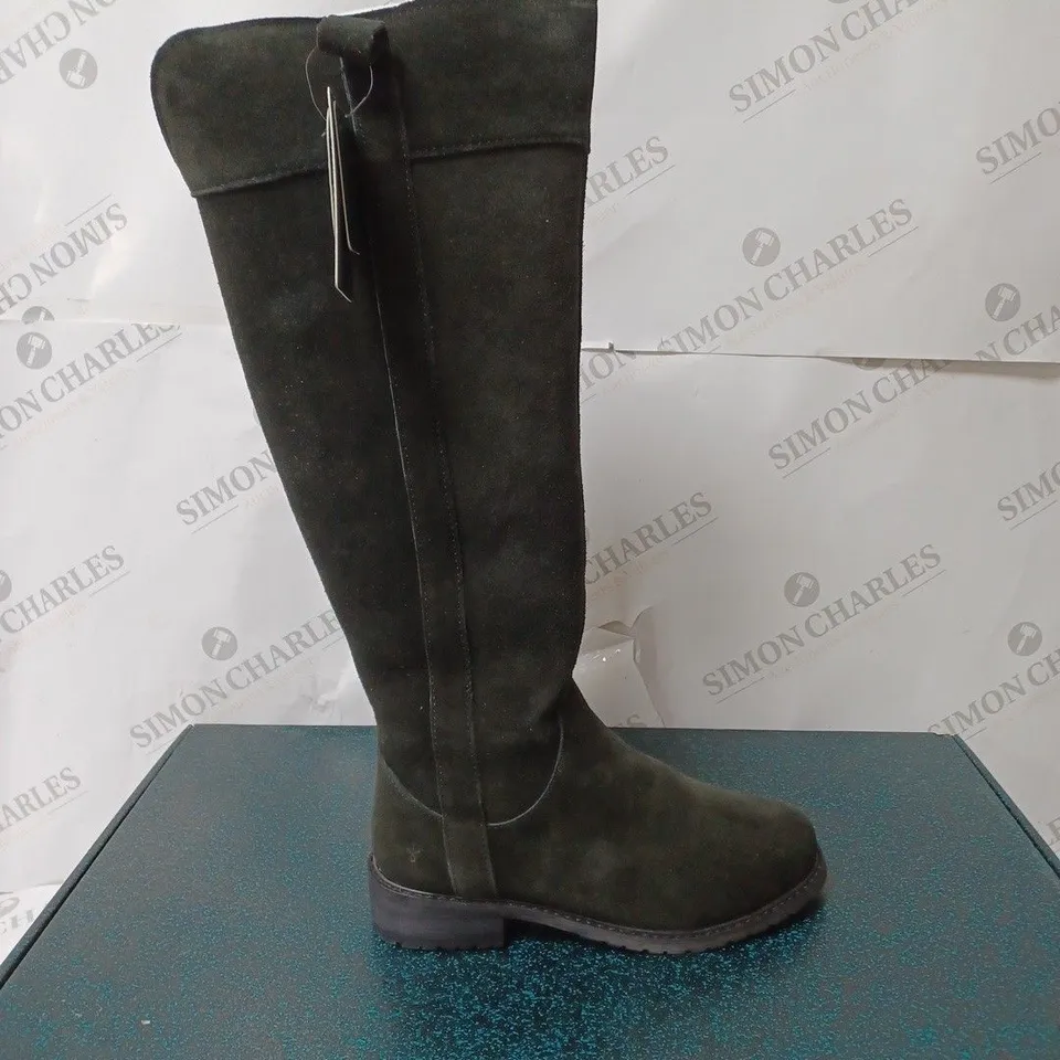 BOXED EMU EXPLORER HERVEY WATERPROOF KNEE BOOTS, BLACK - SIZE 3