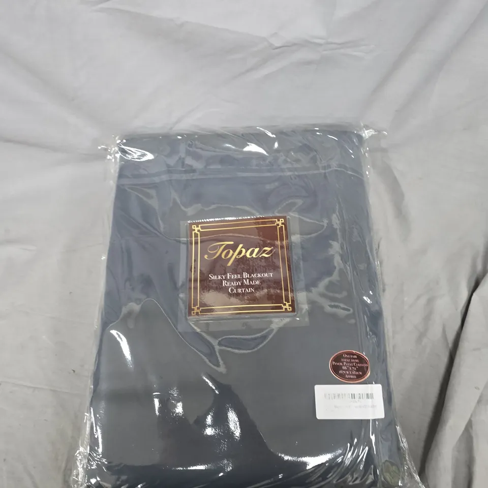 BOX OF APPROX 10 TOPAZ SILKY FEEL BLACK OUT READY MADE CURTAIN PANEL 
