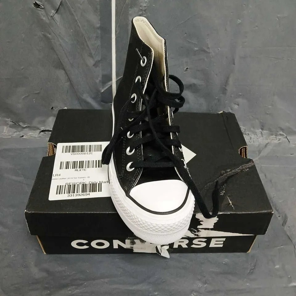 BOXED PAIR OF CONVERSE WOMENS LEATHER LIFT HI TOP TRAINERS IN BLACK SIZE UK 4