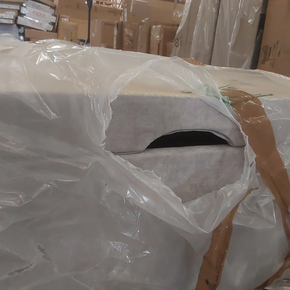 QUALITY BAGGED 4'6 DOUBLE DIVAN BASE WITH STORAGE (2 ITEMS)