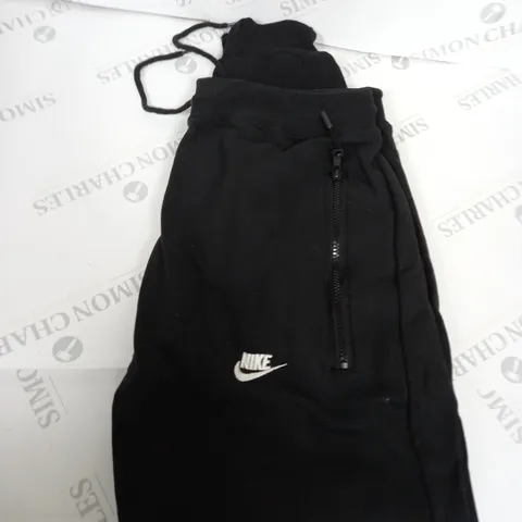 NIKE LOGO FLEECED TRACKSUIT BOTTOMS SIZE L