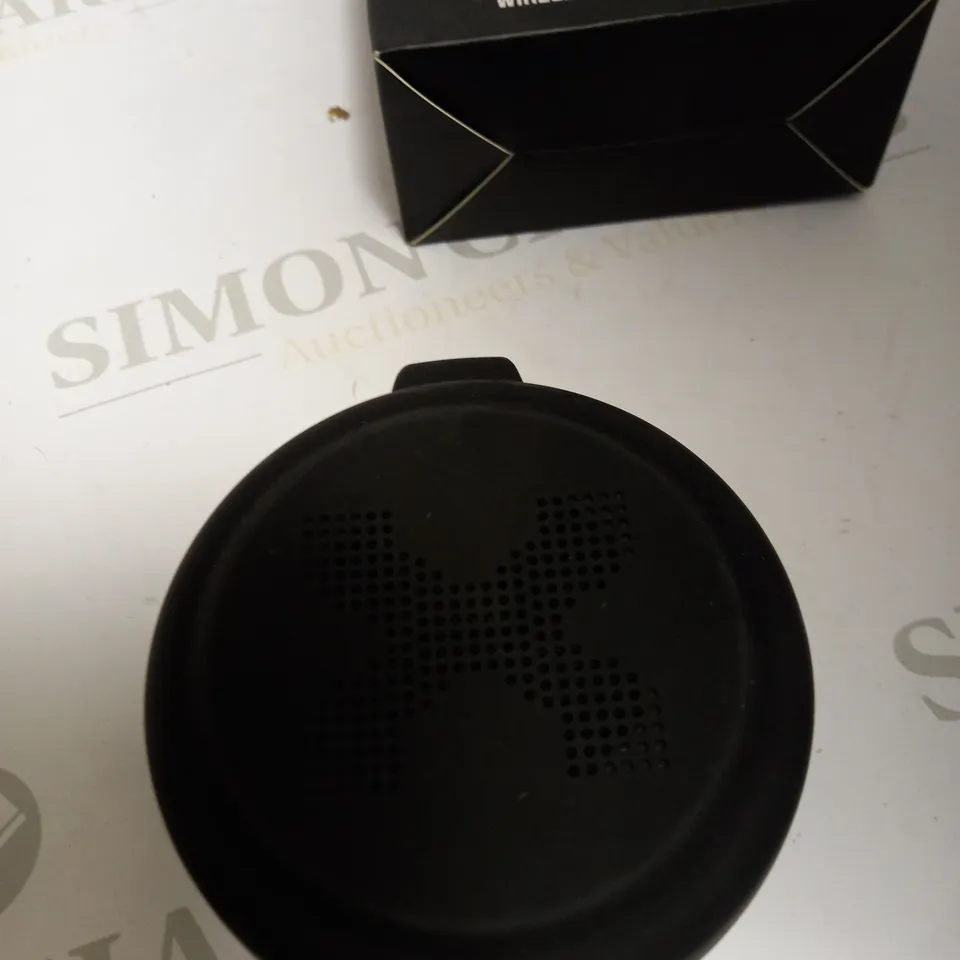 LYNX WIRELESS FLOATING SPEAKER