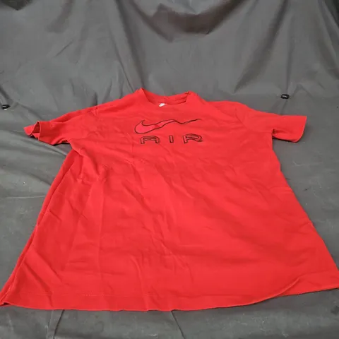 NIKE THE NIKE TEE – RED LOOSE FIT T‑SHIRT (SIZE S)