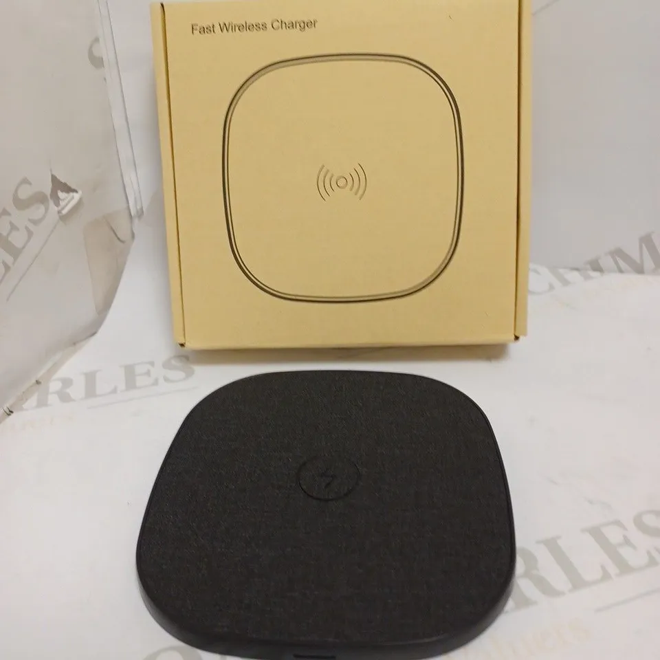 TS01 FAST WIRELESS CHARGER 