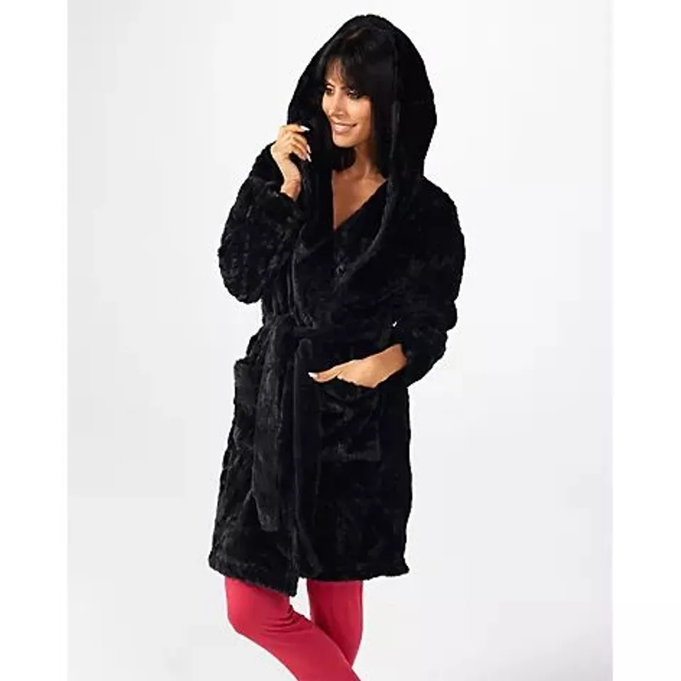 PRETTY YOU CLOUD ROBE BLACK L/XL
