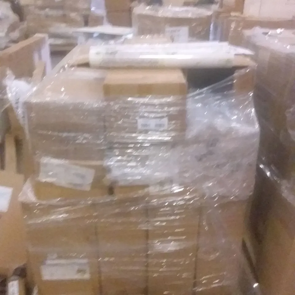 PALLET OF ASSORTED WALLPAPER