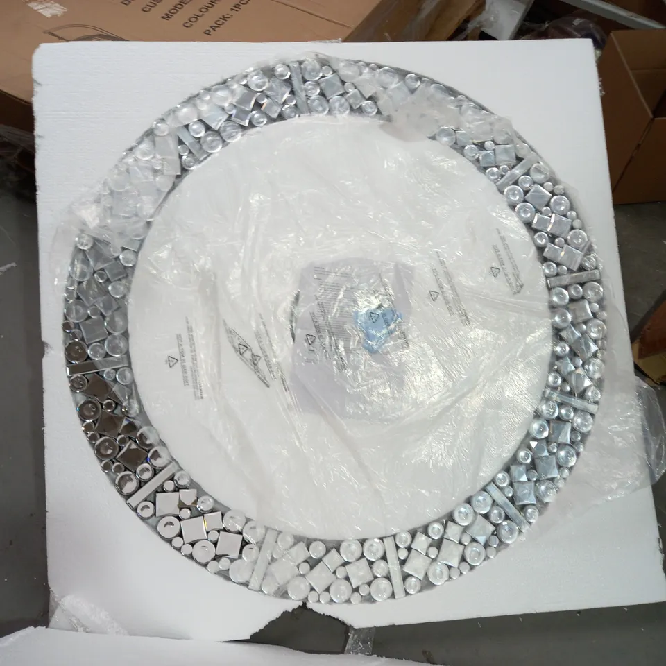 JM BY JULIEN MACDONALD CRYSTAL WALL CLOCK