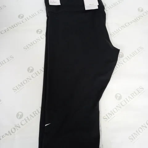 NIKE DRI-FIT WOMENS SHORTS SIZE XXL