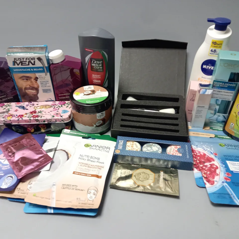 APPROXIMATELY 20 ASSORTED COSMETICS ITEMS TO INCLUDE LOREAL ALOE WATER 72HR LIQUID MOISTURISER (70ml), NIVEA FRIMING BODY LOTION (400ml), JUST FOR MEN MOUSTACHE & BEARD, ETC