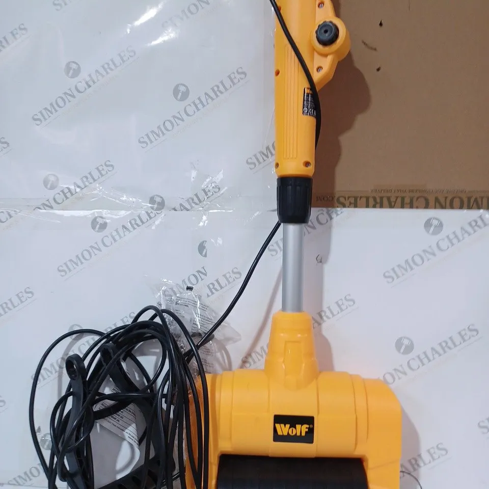 WOLF MULTI FUNCTION GARDEN AND YARD BRUSH - COLLECTION ONLY