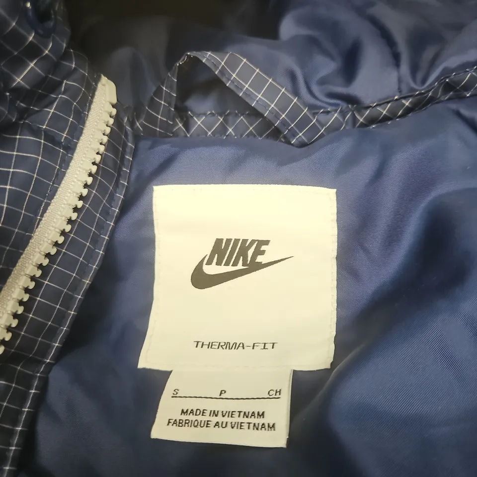 NIKE THERMA-FIT JACKET – NAVY & GREY SIZE S