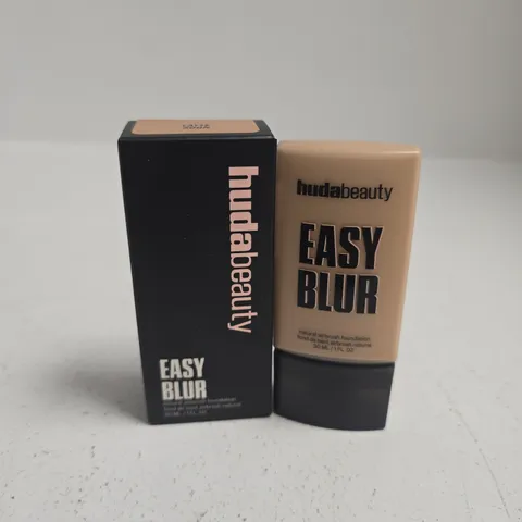 BOXED HUDABEAUTY EASY BLUR FOUNDATION – LATTE 300N (30 ML)